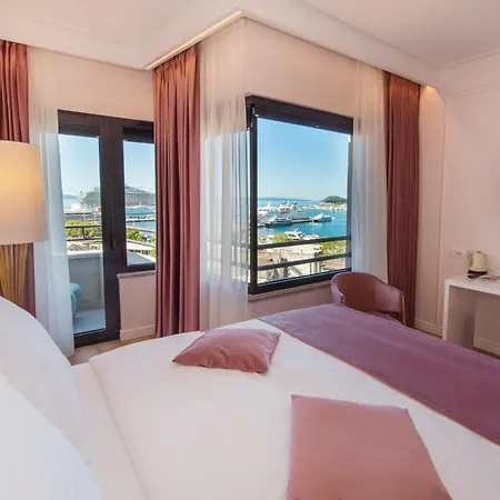 Luxe Отель Сплит