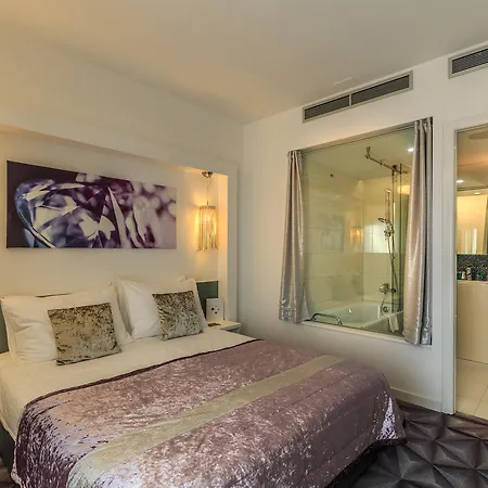 Hotel Luxe