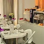 リュクセ ホテル 4*