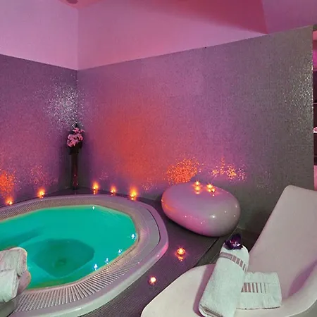 Luxe Отель 4*