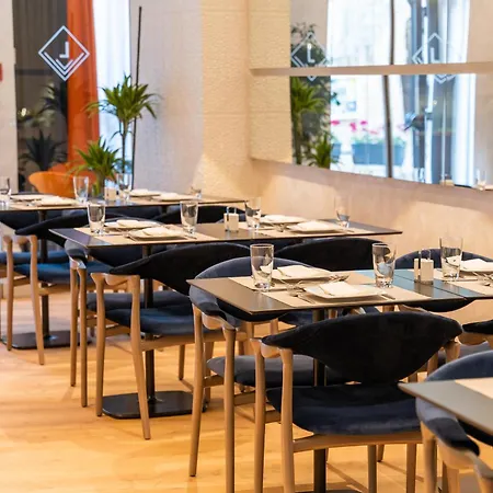 룩스 4* 스플리트