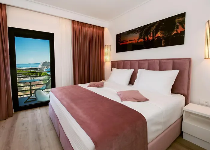 Отель Luxe Сплит