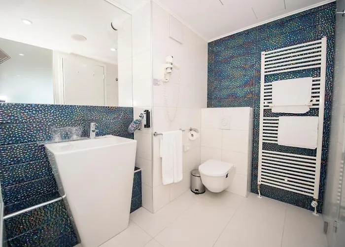 Luxe 4*